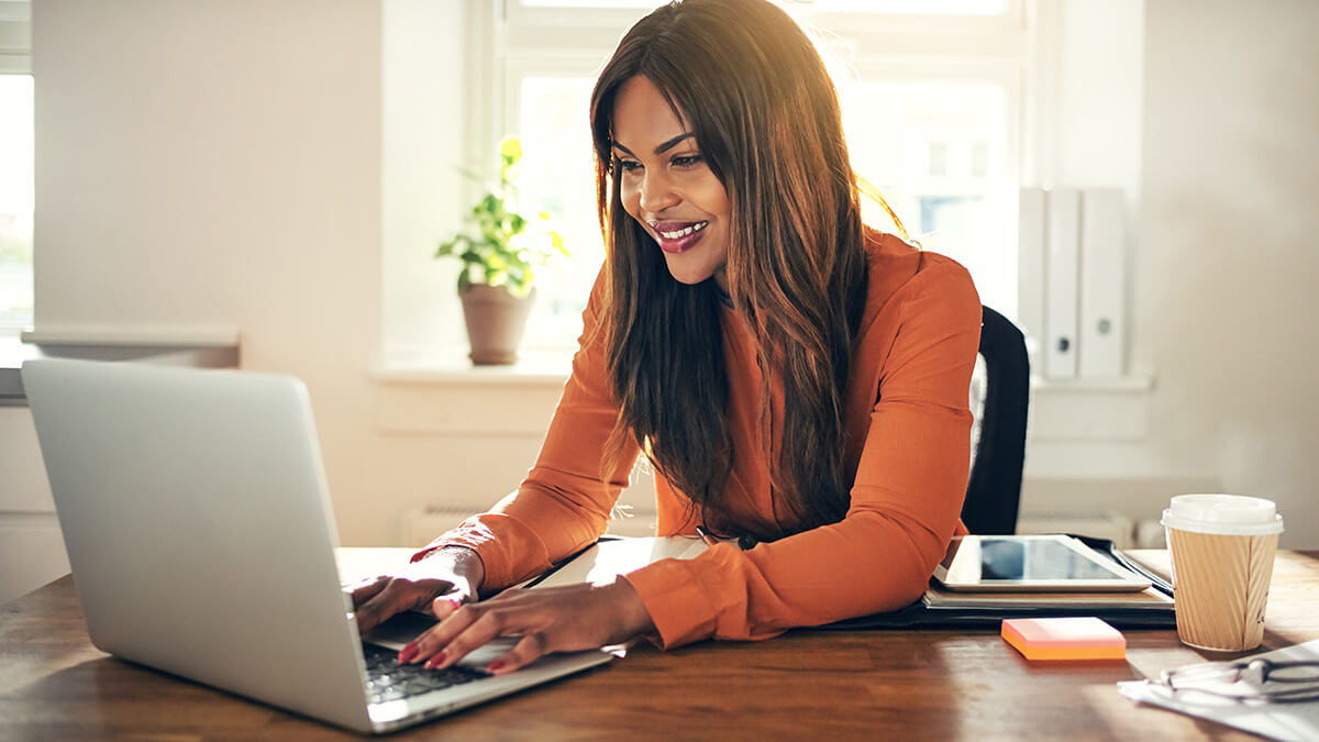 A smiling agent ready to help