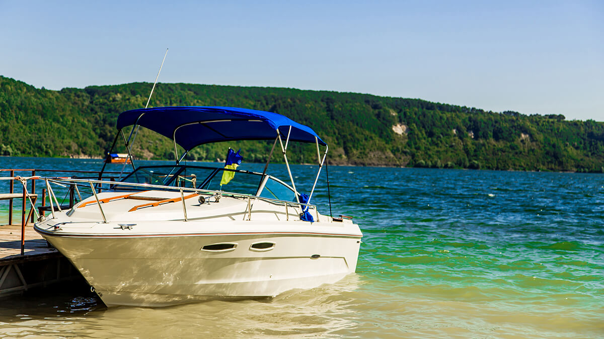 A boat speeding along making waves